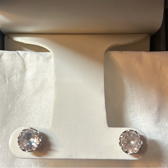 Original Kate Spade New York, round cubic zirconia earrings. Great condition. - Picture 1 of 5